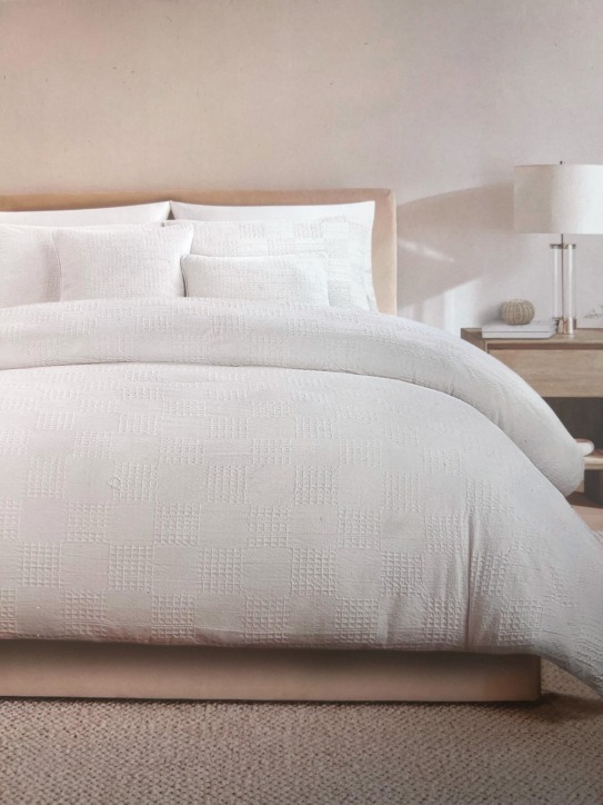 White Queen/Double Size Bedding Set with up to 7 Pillows